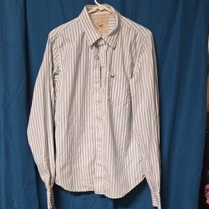 Hollister Men's White and Blue Striped Shirt